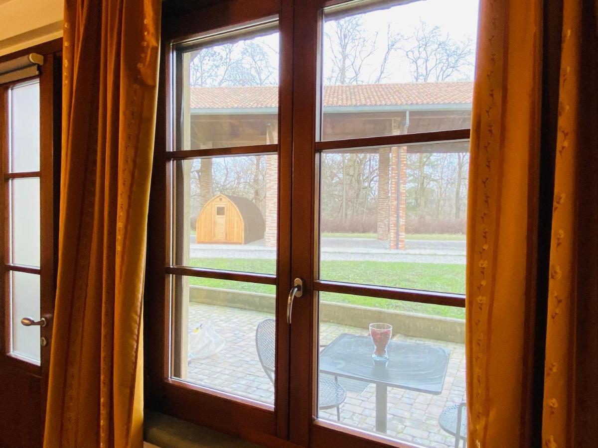 Country Hotel Castelbarco Ваприо-д’Адда Экстерьер фото